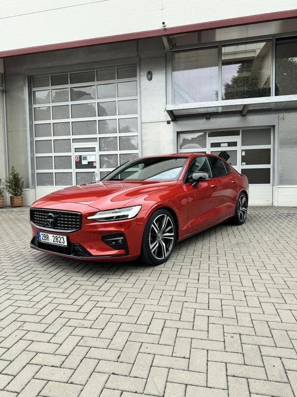 prodej Volvo S60 T5 R-design AWD Záruka DPH - PRODÁNO
