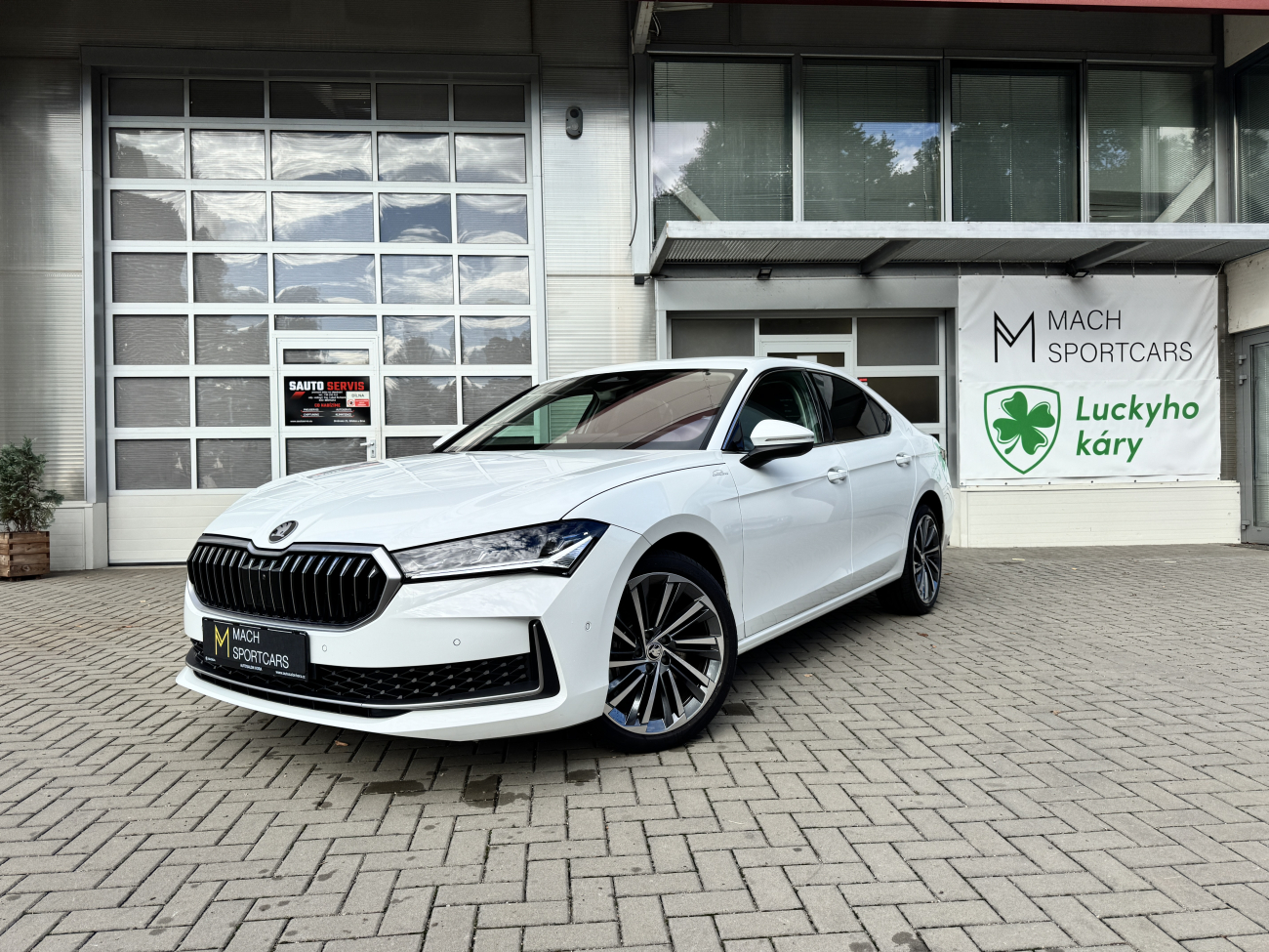 prodej Škoda Superb 2.0 TSI L&K 4x4 DPH Záruka